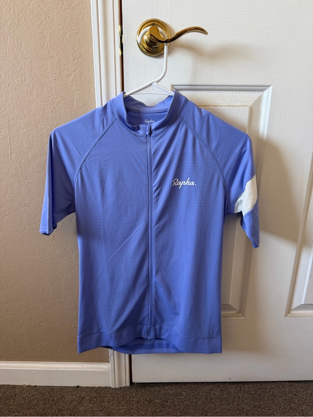 Rapha Women’s lavendar color bike jersey size small
